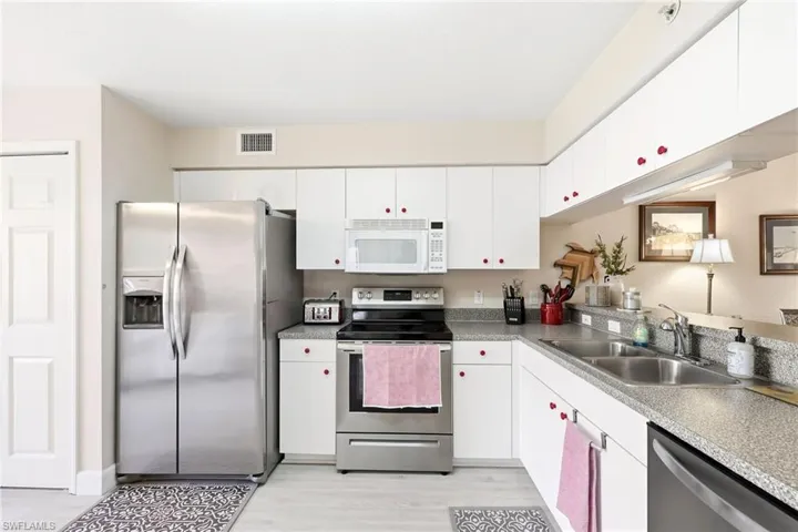 26651  Rosewood Pointe  CIR, Bonita Springs, FL 34135
