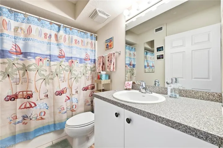 26651  Rosewood Pointe  CIR, Bonita Springs, FL 34135