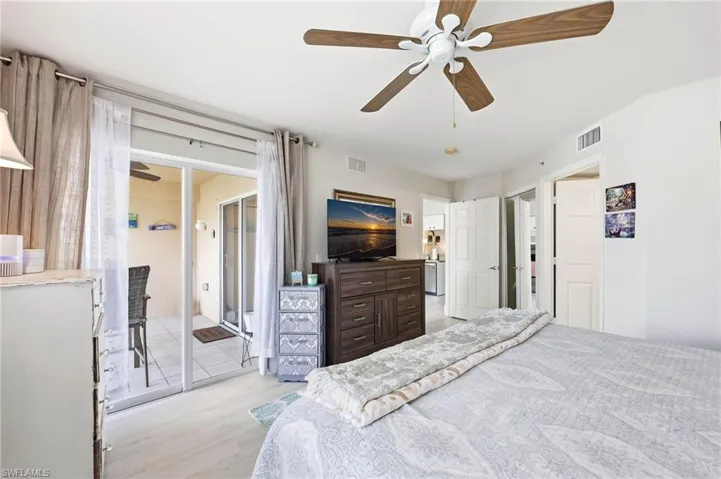 26651  Rosewood Pointe  CIR, Bonita Springs, FL 34135