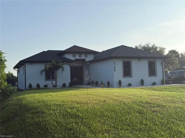 3789 35th Ave Ne, Naples, Florida 34120