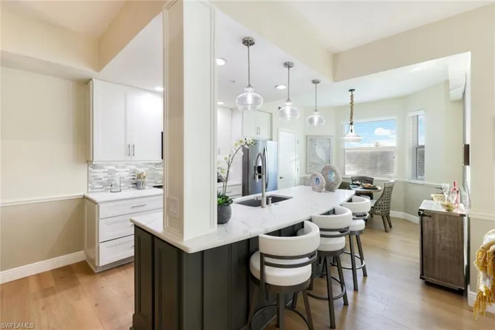 16635  Lake Circle  DR, Fort Myers, FL 33908