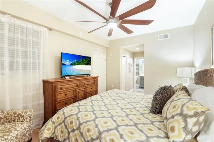 16635  Lake Circle  DR, Fort Myers, FL 33908