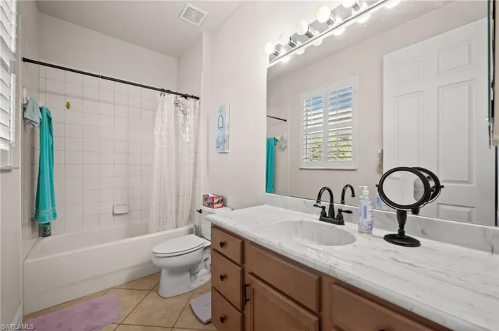 19419  La Serena  DR, Estero, FL 33967