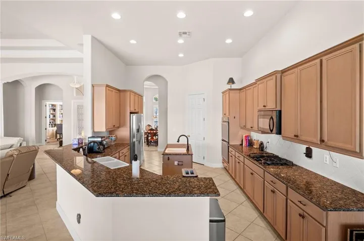 19419  La Serena  DR, Estero, FL 33967