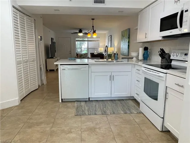 28940 Bermuda Pointe Cir 102, Bonita Springs, Florida 34134