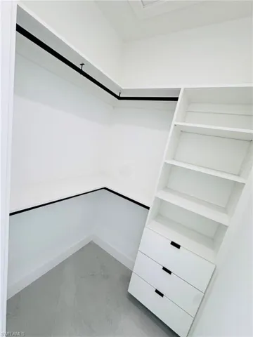 Master Closet 2