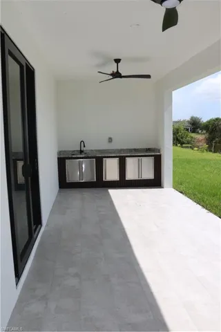 Outdoor Kitchen