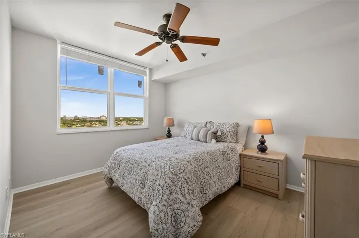 5550  Heron Point  DR, Naples, FL 34108