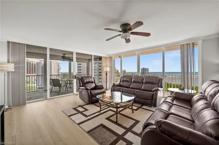 5550  Heron Point  DR, Naples, FL 34108