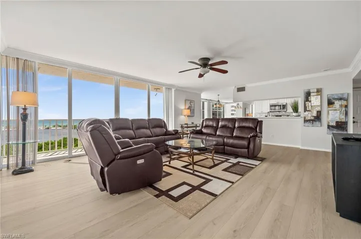 5550  Heron Point  DR, Naples, FL 34108