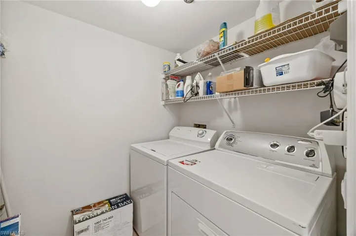 5550  Heron Point  DR, Naples, FL 34108