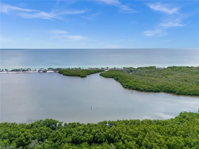 5550  Heron Point  DR, Naples, FL 34108