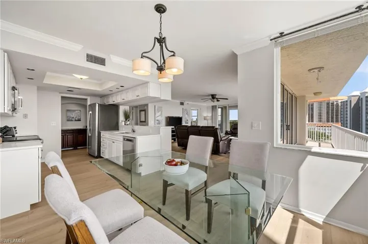 5550  Heron Point  DR, Naples, FL 34108
