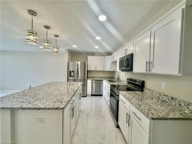 4802 Tudor Dr 102, Cape Coral, Florida 33904