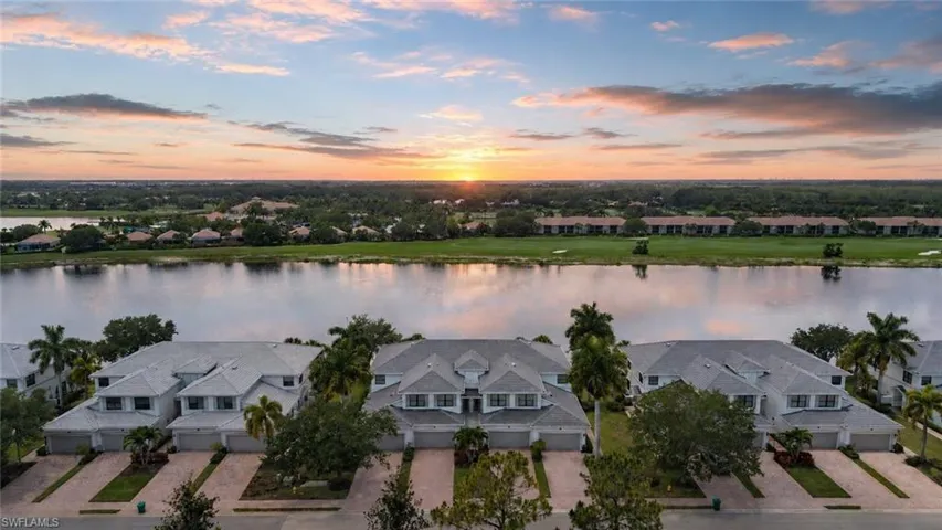 10478 Smokehouse Bay Dr 102, Naples, Florida 34120
