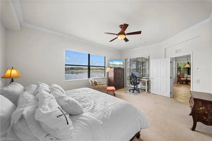 10478 Smokehouse Bay Dr 102, Naples, Florida 34120