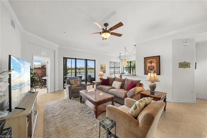 10478 Smokehouse Bay Dr 102, Naples, Florida 34120