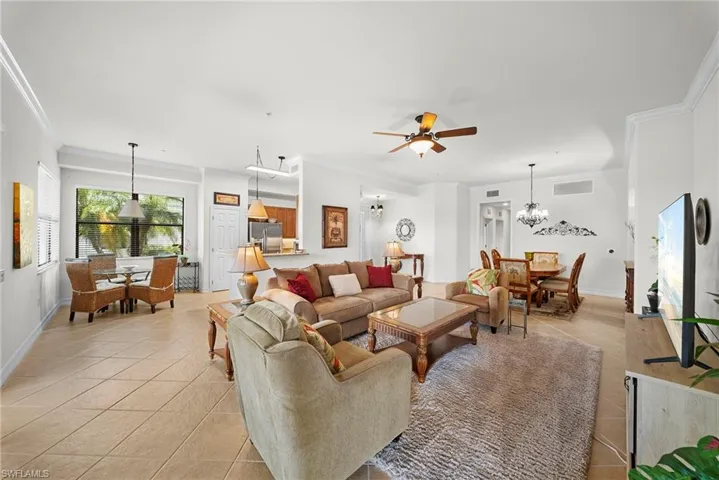 10478 Smokehouse Bay Dr 102, Naples, Florida 34120