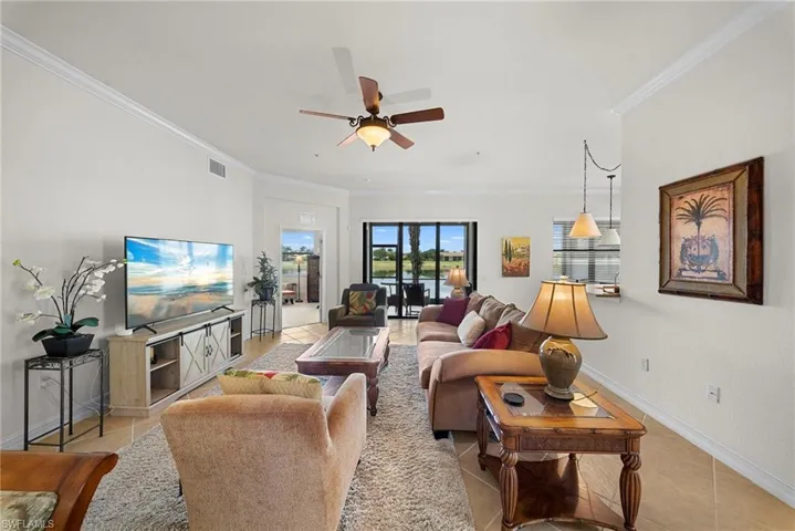 10478 Smokehouse Bay Dr 102, Naples, Florida 34120