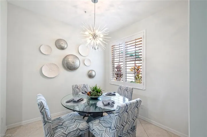 5015  Marina Cove  DR, Naples, FL 34112