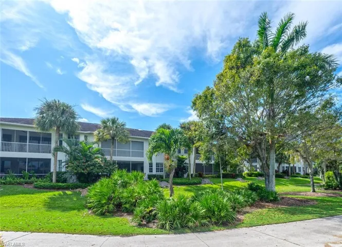 5015  Marina Cove  DR, Naples, FL 34112