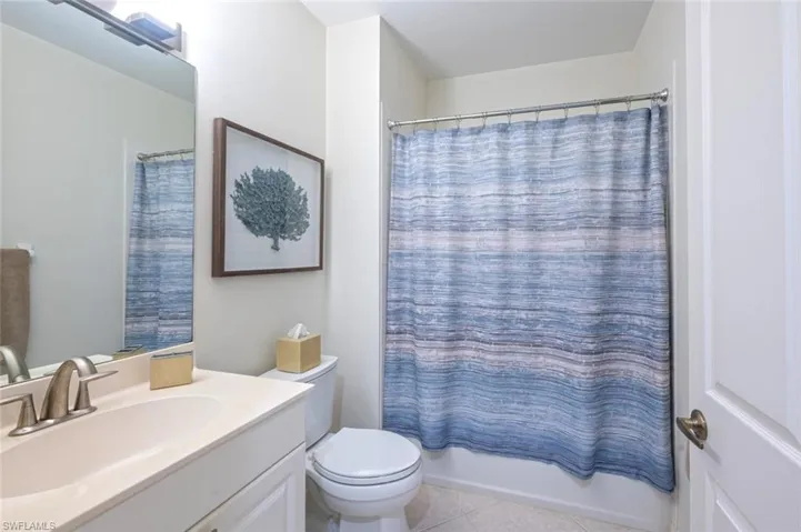 5015  Marina Cove  DR, Naples, FL 34112