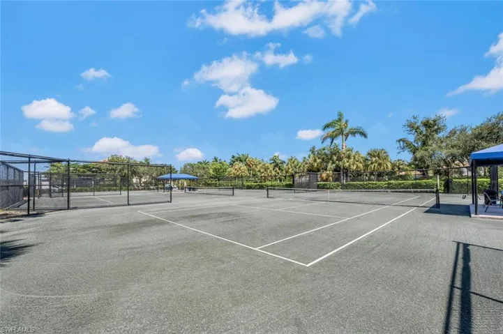 5015  Marina Cove  DR, Naples, FL 34112