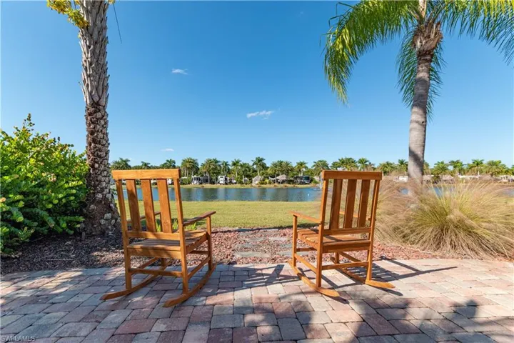 5216 Pineland Daisy Trl, Fort Myers, Florida 33905