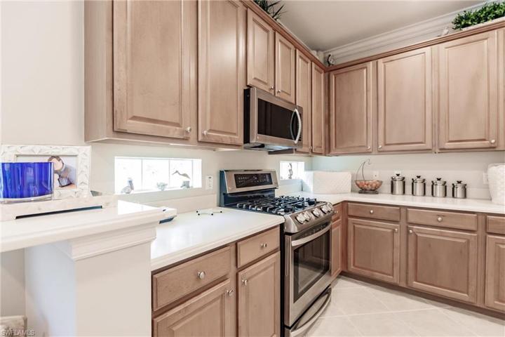 1912 Tarpon Bay DR N # 103, NAPLES FL 34119