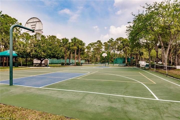 1912 Tarpon Bay DR N # 103, NAPLES FL 34119