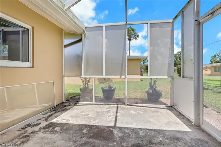 2212 E 6th St, Lehigh Acres, Florida 33936