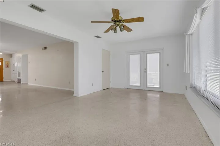 2212 E 6th St, Lehigh Acres, Florida 33936