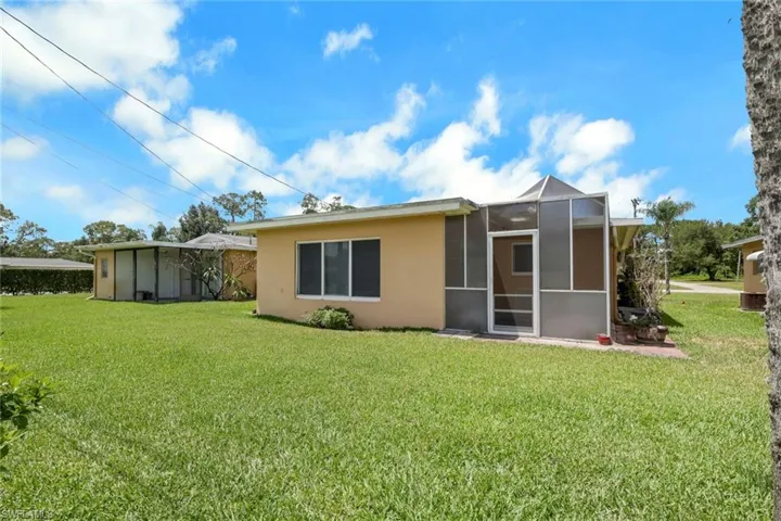 2212 E 6th St, Lehigh Acres, Florida 33936