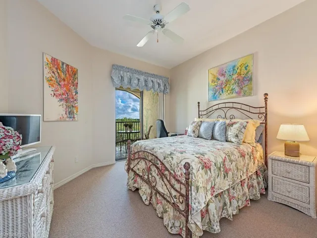 7040  Pelican Bay  BLVD, Naples, FL 34108