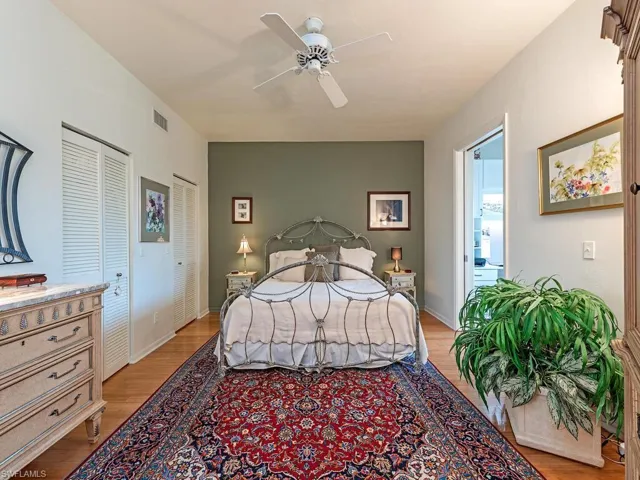 7040  Pelican Bay  BLVD, Naples, FL 34108