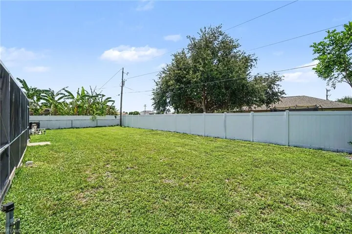 1714 21st Ter, Cape Coral, Florida 33990