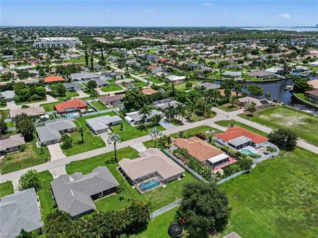 1714 21st Ter, Cape Coral, Florida 33990
