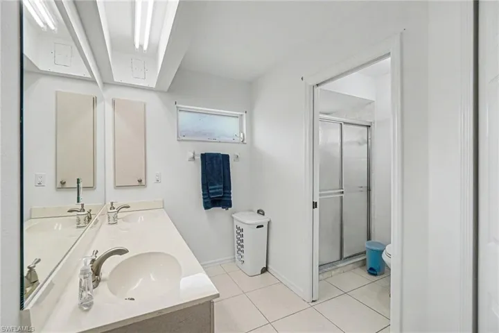 1714 21st Ter, Cape Coral, Florida 33990