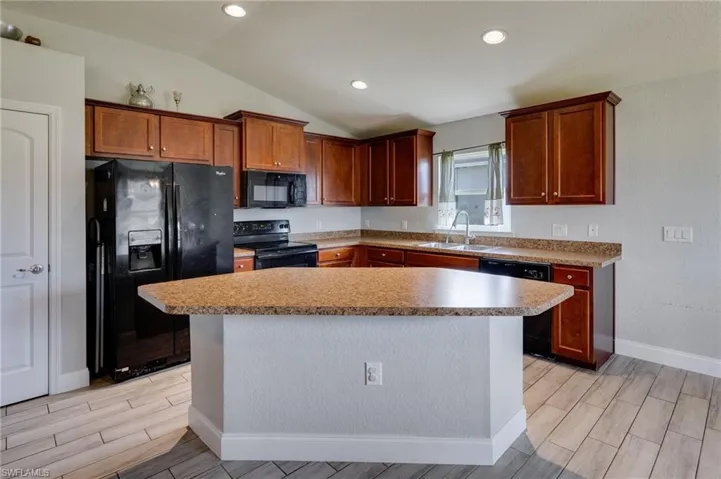 5225  Baron  ST, Lehigh Acres, FL 33971