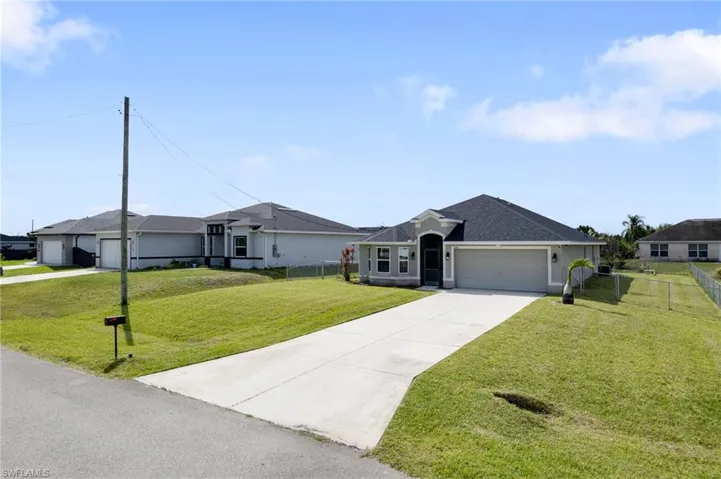 5225  Baron  ST, Lehigh Acres, FL 33971