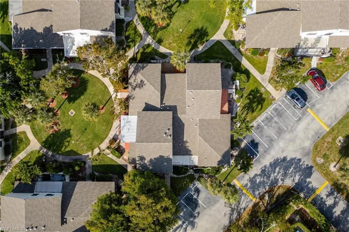 1423 SW Courtyards  TER, Cape Coral, FL 33914