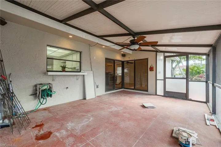1423 SW Courtyards  TER, Cape Coral, FL 33914