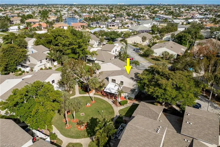 1423 SW Courtyards  TER, Cape Coral, FL 33914