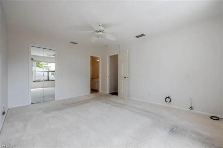 1423 SW Courtyards  TER, Cape Coral, FL 33914