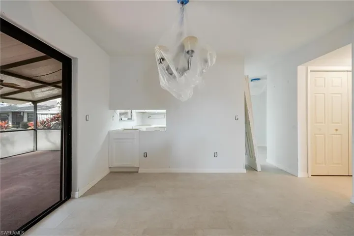 1423 SW Courtyards  TER, Cape Coral, FL 33914