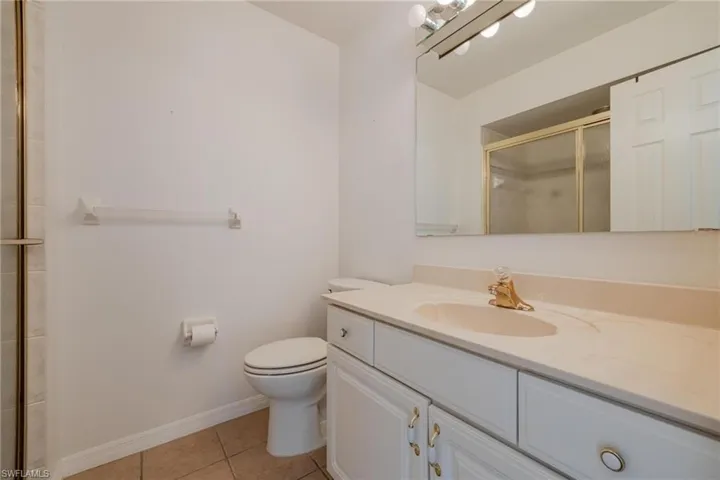 1423 SW Courtyards  TER, Cape Coral, FL 33914
