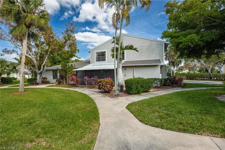 1423 SW Courtyards  TER, Cape Coral, FL 33914