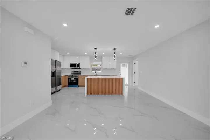 718 Frontenac Ave S, Lehigh Acres, Florida 33974