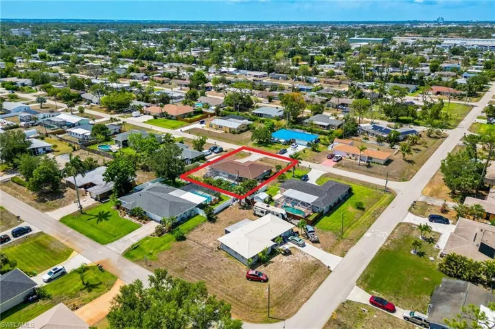 2366  Flora  AVE, Fort Myers, FL 33907
