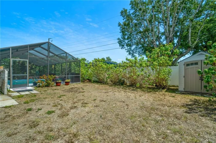 2366  Flora  AVE, Fort Myers, FL 33907